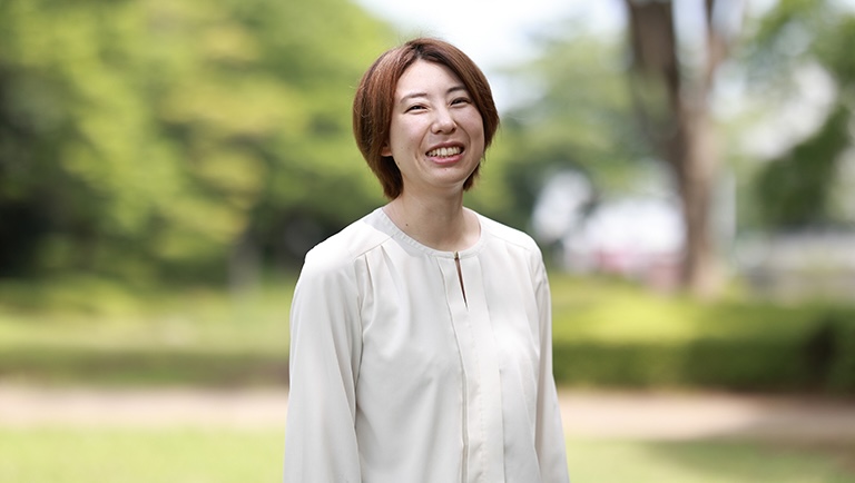 比屋根由季菜さんのポートレート写真